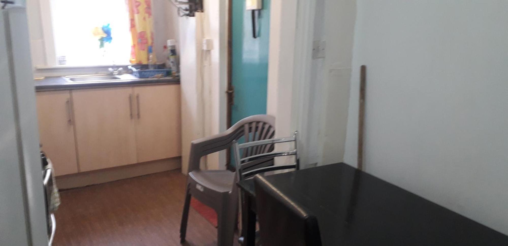 Spectrum Guest House แมนเชสเตอร์ ภายนอก รูปภาพ